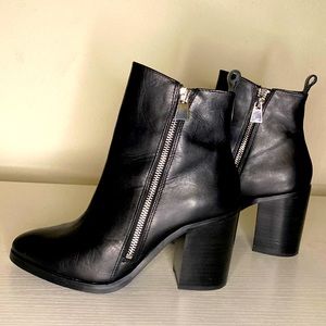 Steve Madden Tasha Women’s booties